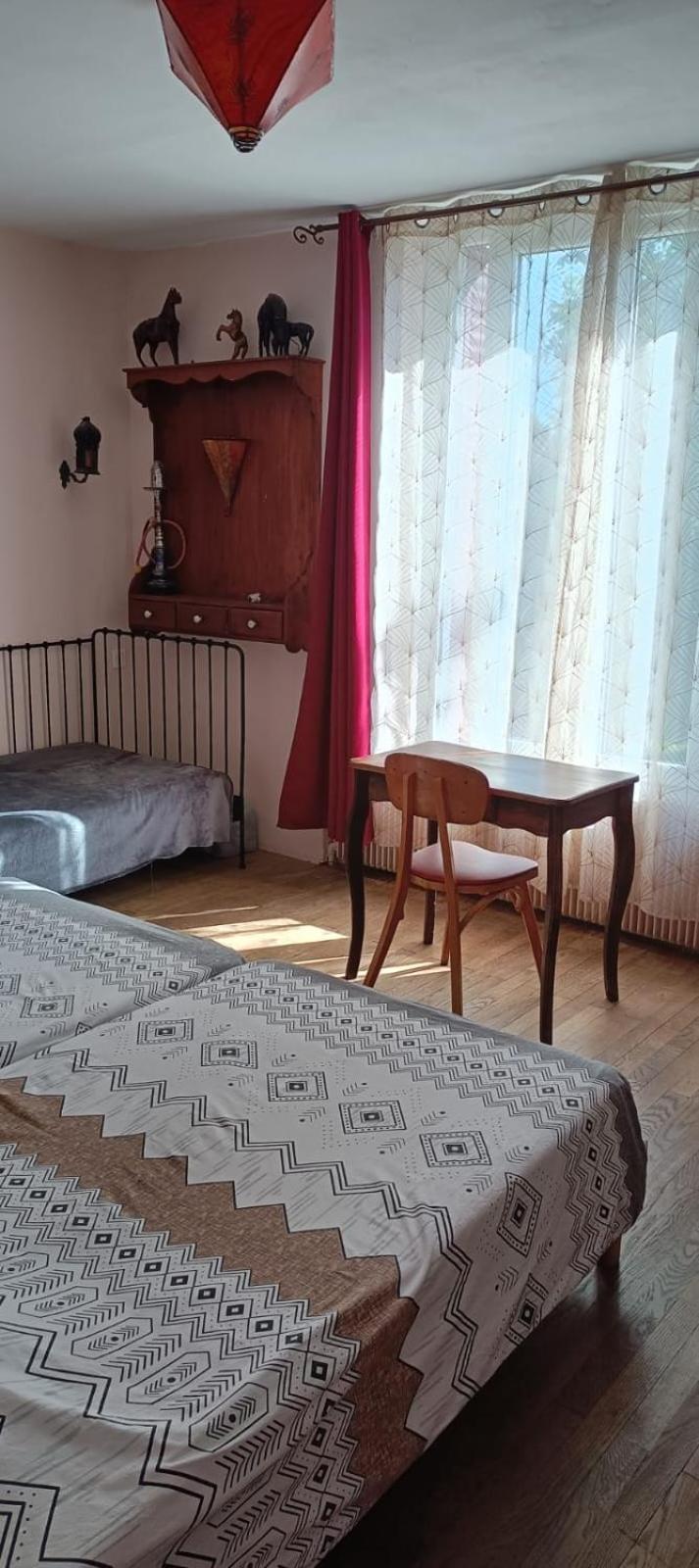 Chambre D'Hote Dans Maison Atypique Possibilite 1 Lit Supplementaire Pour 15 Euros Sancoins Exterior photo